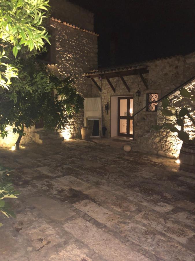 Monte SantʼAngelo Masseria Barone Gambadoro المظهر الخارجي الصورة