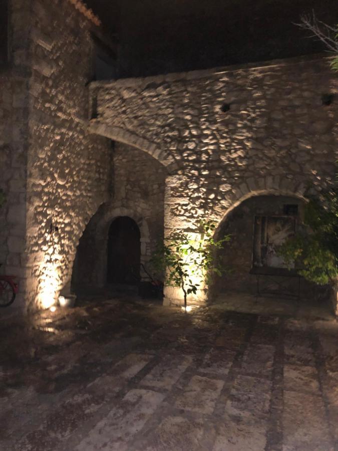 Monte SantʼAngelo Masseria Barone Gambadoro المظهر الخارجي الصورة